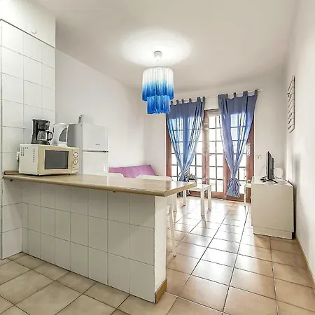 Los Cristianos One Bedroom With Pool View * Los Cristianos (Tenerife)