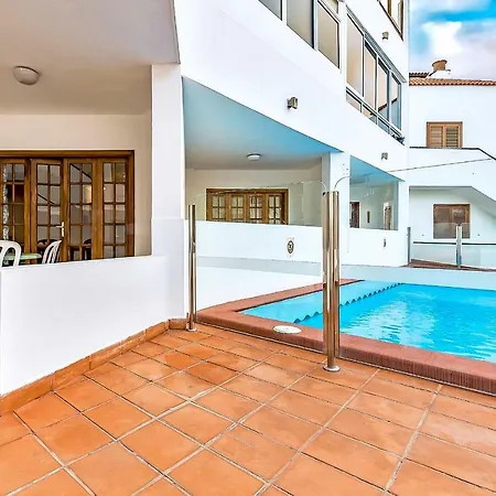 Appartamento Los Cristianos One Bedroom With Pool View